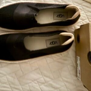 Black Sammy Uggs Sneakers NIB Never Worn Size 9.5